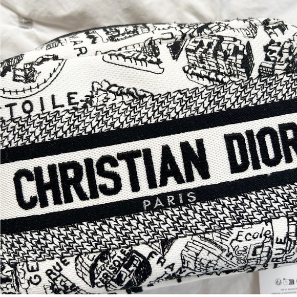 Authentic Dior ‘Caro’ Brand NWT Cloth Embroidered Pouch / Case - Picture 2 of 9